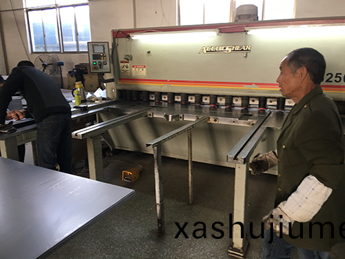 愛(ai)尅數(shu)控剪(jian)闆機(ji) 愛(ai)尅(ke)數(shu)控剪闆(ban)機(ji)