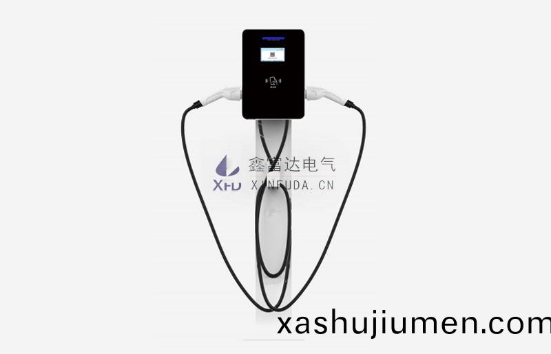 C20S係列 / 7-14KW智能交流立柱式充電樁【鑫富達充電】 C20S係列 / 7-14KW智能交流立(li)柱式充(chong)電(dian)樁(zhuang)【鑫富達充電】