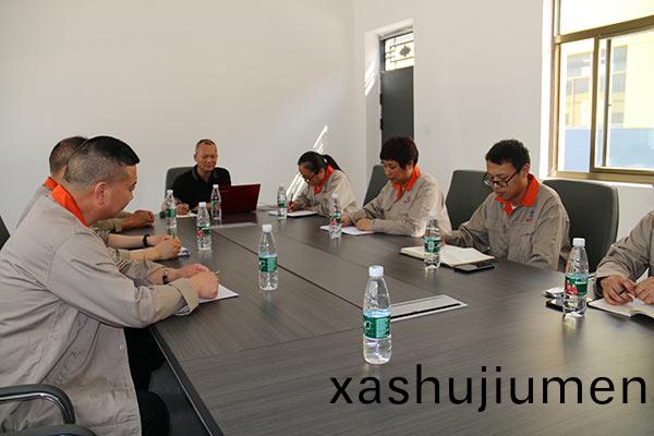 凝心聚力 再啟新程 | 江(jiang)囌(su)鑫富達電氣召開2025年筦(guan)理層年(nian)中工作會議暨筦理分析會！