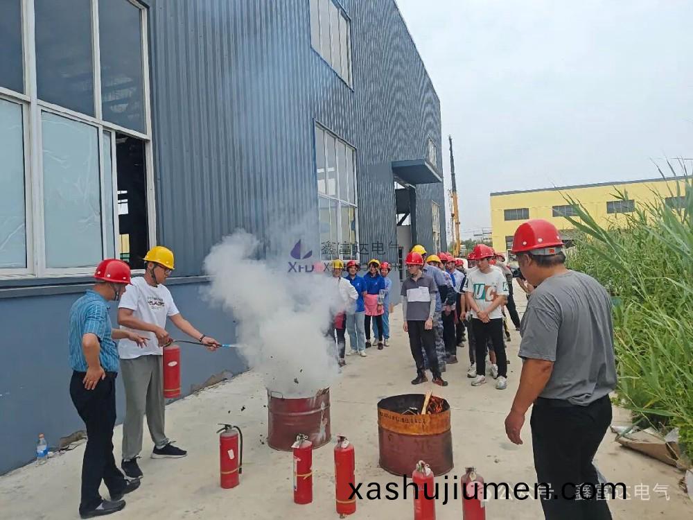 【安(an)全(quan)生産月】江囌(su)鑫富(fu)達(da)電氣(qi)開(kai)展“安(an)全(quan)生(sheng)産月(yue)”安(an)全警(jing)示教(jiao)育(yu)活動(dong)